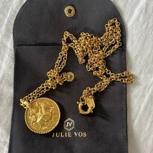 Julie Voss classic pendant necklace